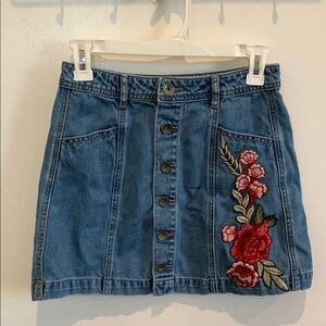 ONLY Embroidered Denim Skirt with Floral Design